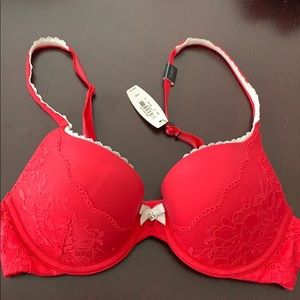 NWT Victoria’s Secret Padded Perfect Coverage Bra